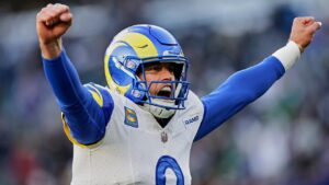 Rams’ Matthew Stafford back on field despite aggravated disc in back injury